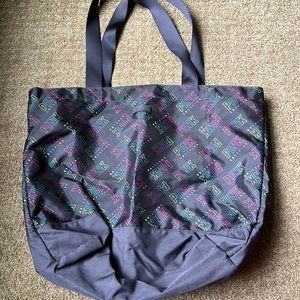 Pink zip tote bag